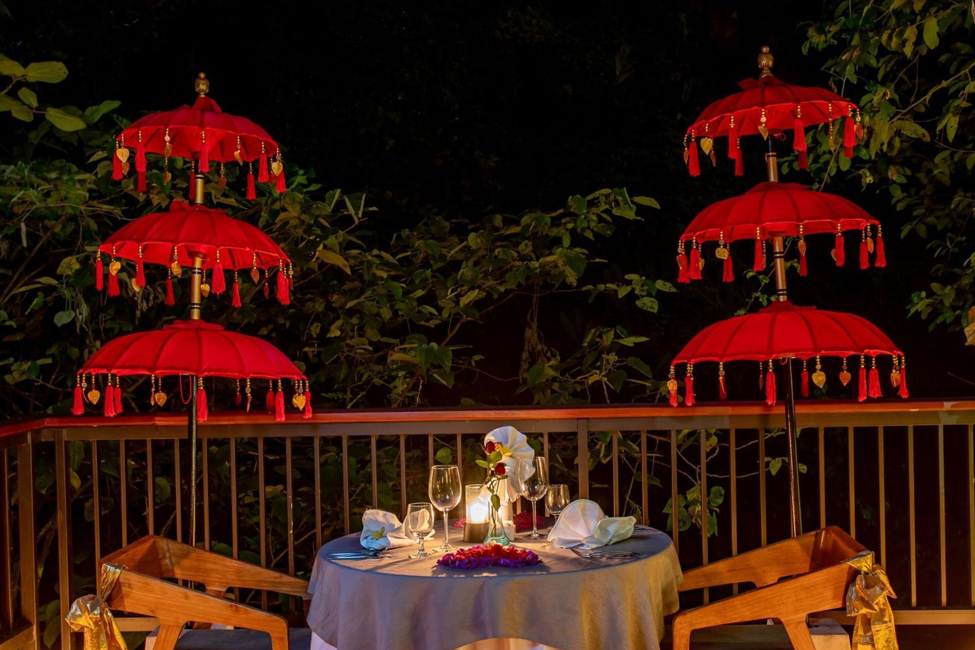 The Lokha Ubud Resort, Villas & Spa Экстерьер фото