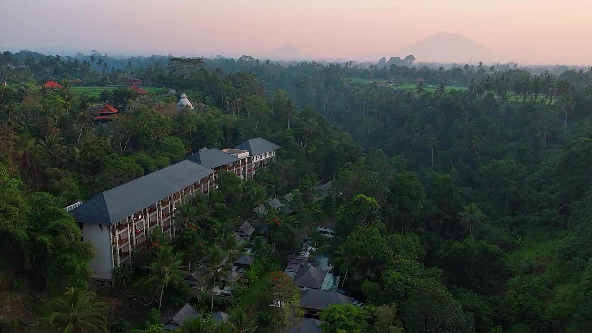 The Lokha Ubud Resort, Villas & Spa Экстерьер фото