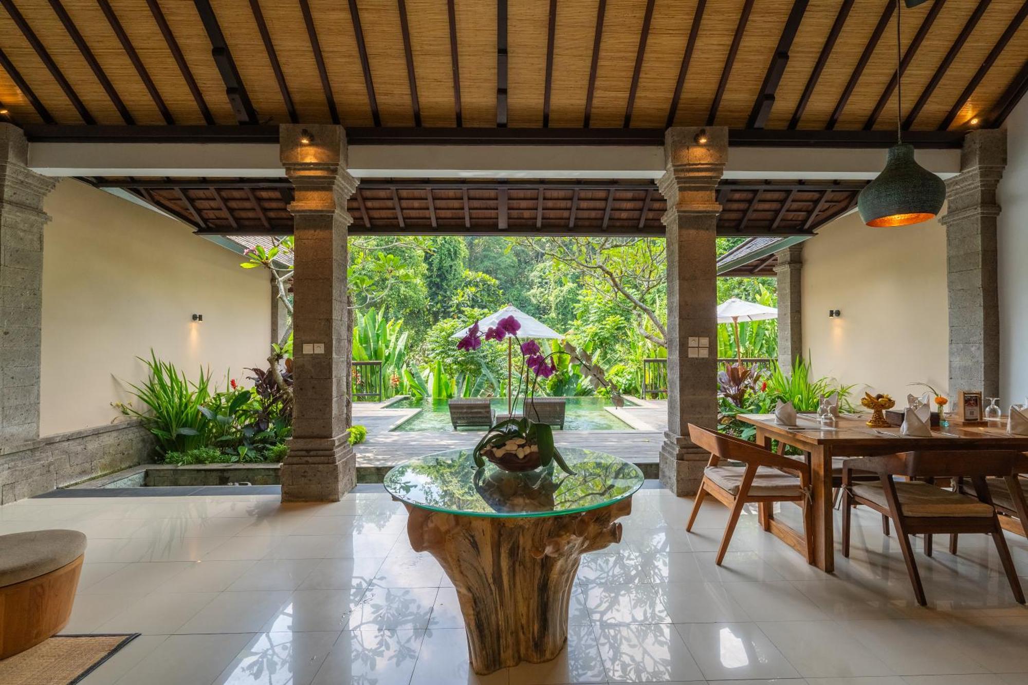 The Lokha Ubud Resort, Villas & Spa Экстерьер фото